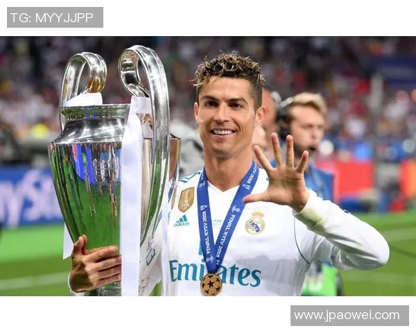 足球明星在海外接受媒体采访分享职业生涯与个人生活的独特见解与感悟