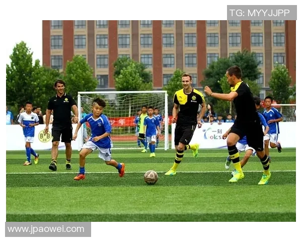 足球场上的巨星风采级别高的足球明星如何影响比赛与球迷心态 足球场上的巨星风采级别高的足球明星如何影响比赛与球迷心态